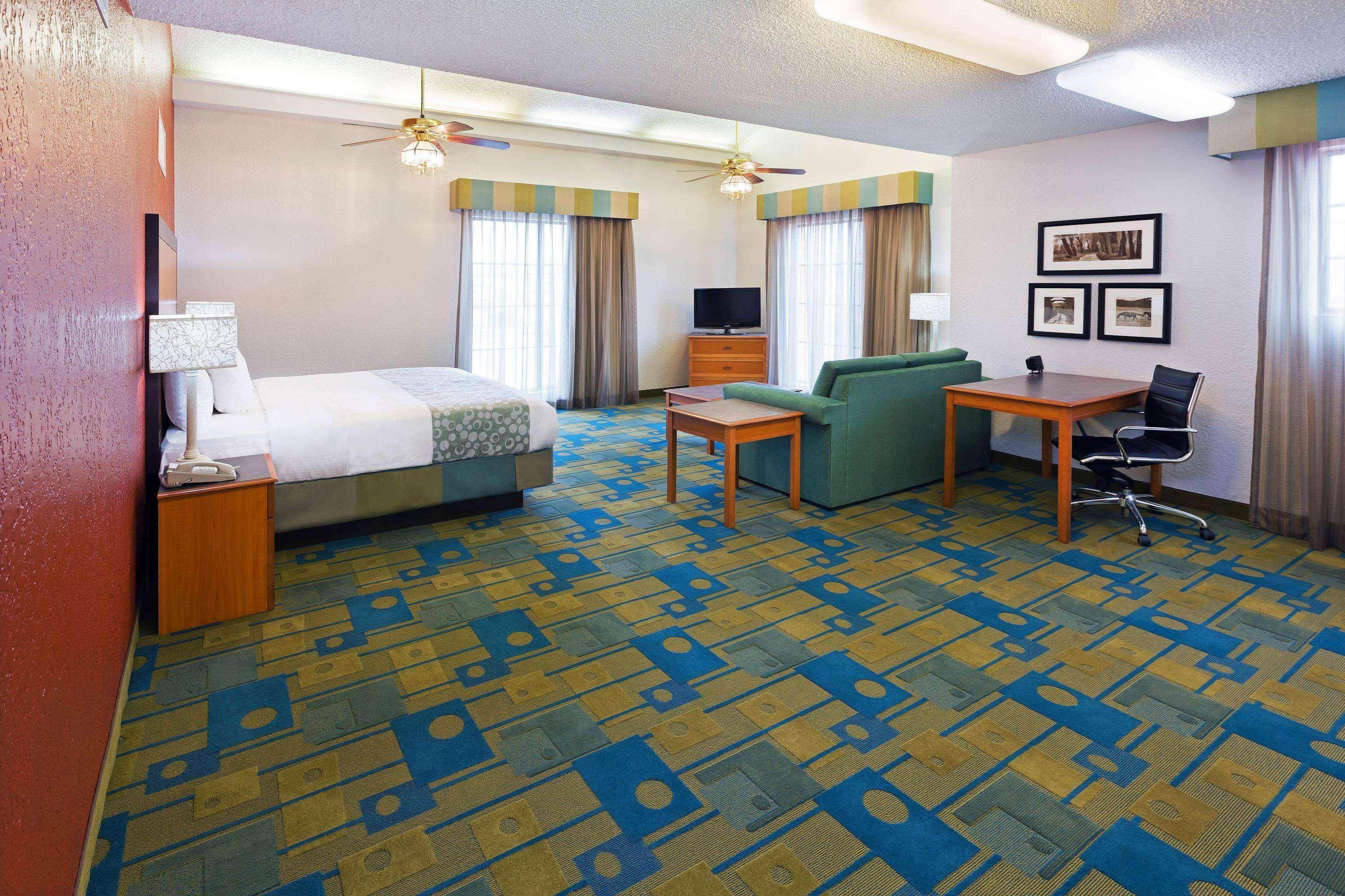 La Quinta Inn By Wyndham Victoria Buitenkant foto