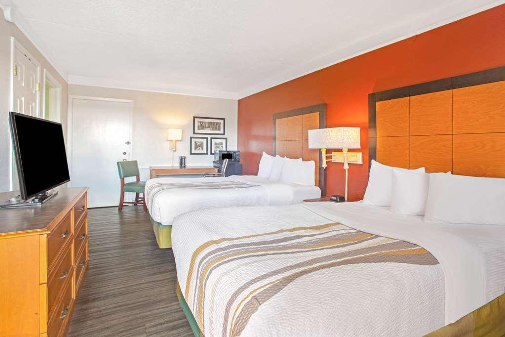 La Quinta Inn By Wyndham Victoria Kamer foto