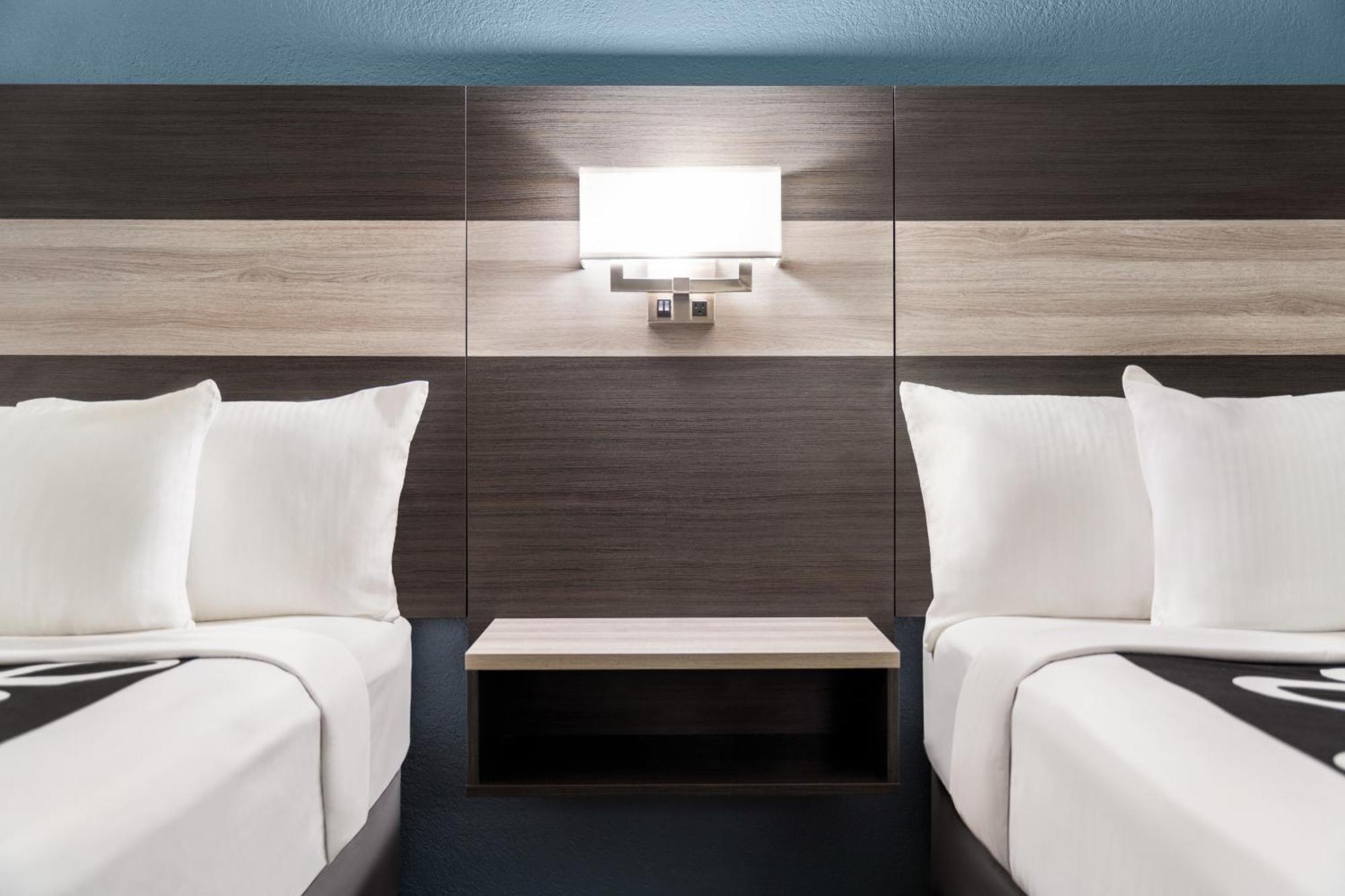La Quinta Inn By Wyndham Victoria Buitenkant foto