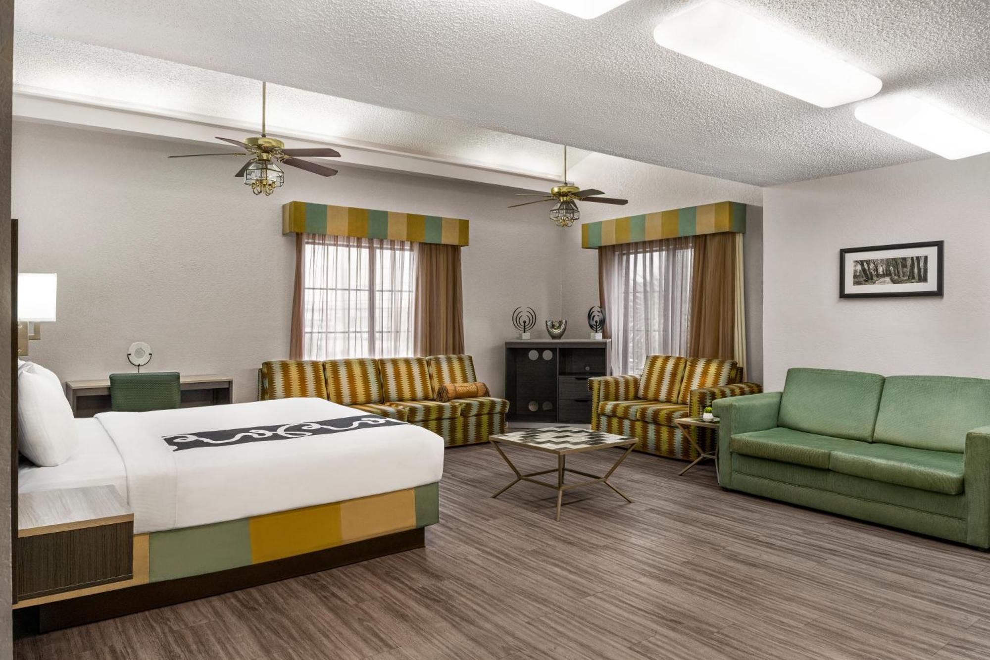 La Quinta Inn By Wyndham Victoria Buitenkant foto