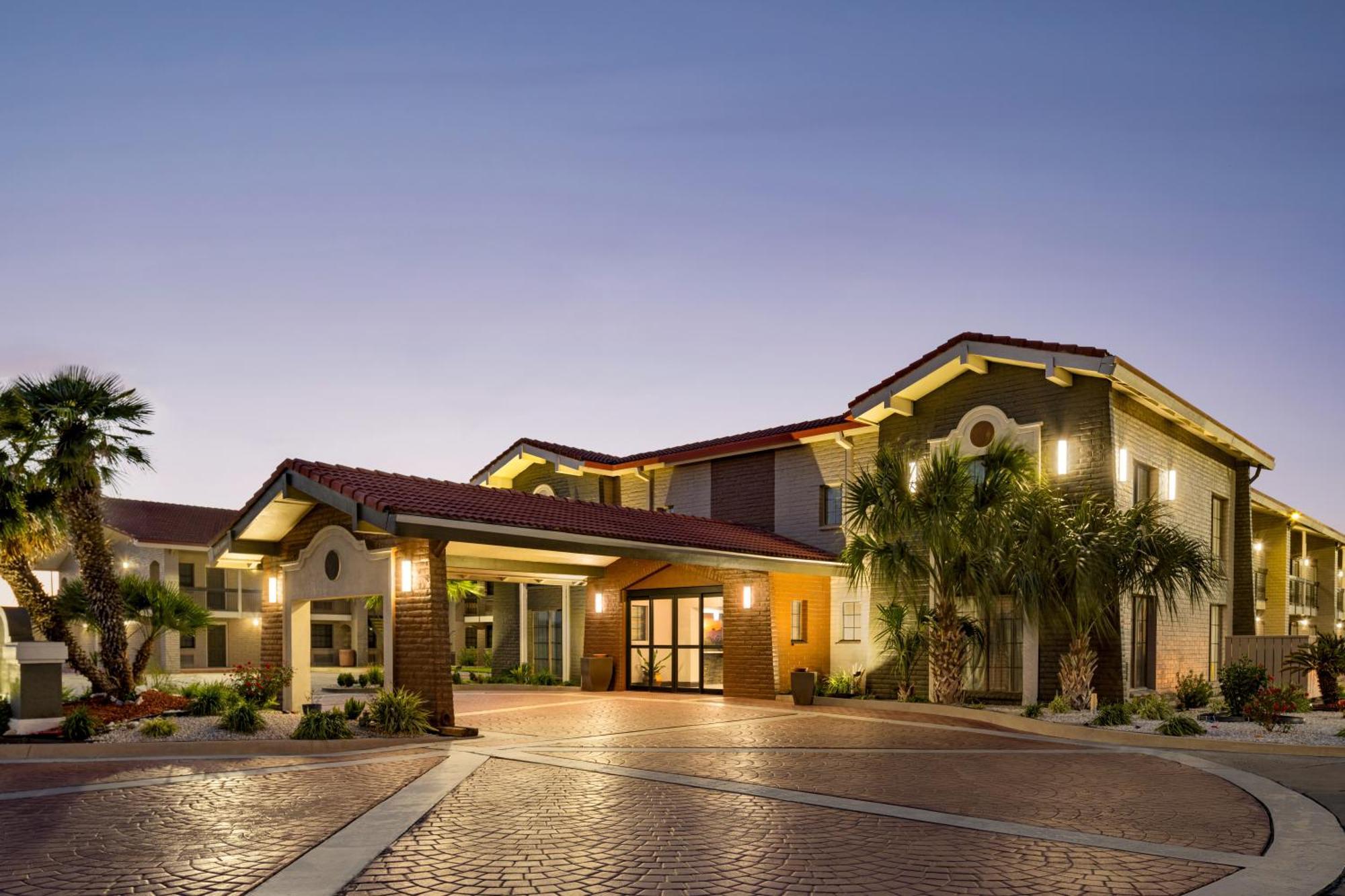 La Quinta Inn By Wyndham Victoria Buitenkant foto